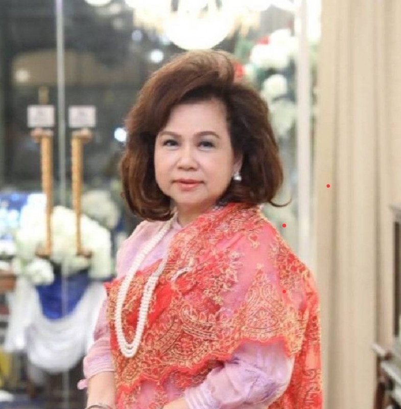 นางนุชนาถ วสุรัตน์