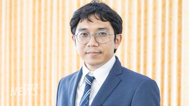 ธีรภัทร เจริญสุข