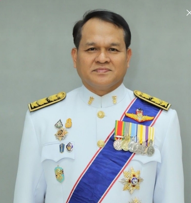 โกมล  พรมเพ็ง