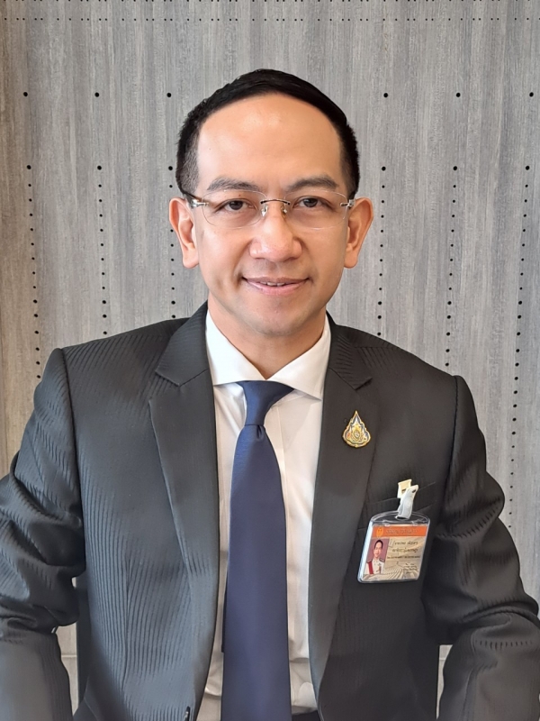 ปรพล อดิเรกสาร