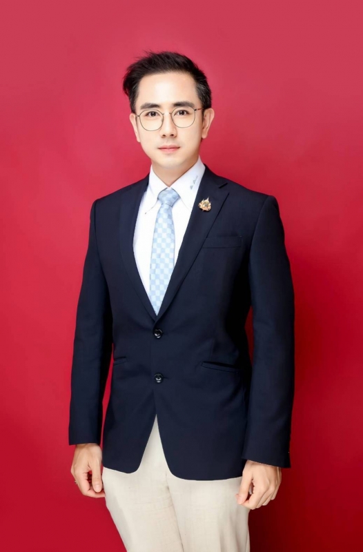 เดวิด   มกรพงศ์