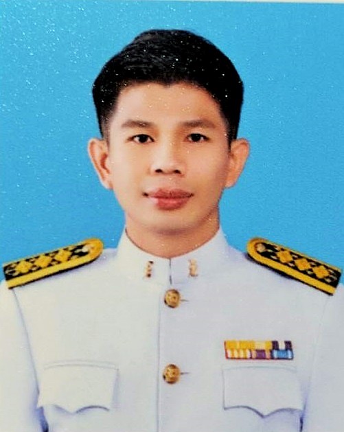 นายวีรศักดิ์ เทียนทอง