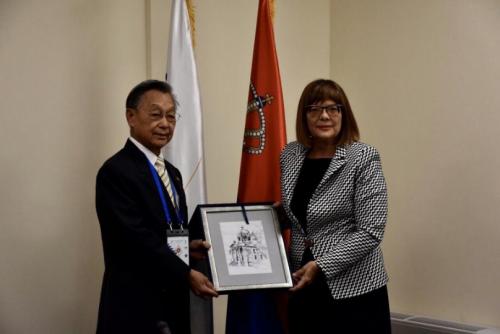 국회의장은 제141차 국제의원연맹 (IPU) 총회에 참가하고 태국의회대표단장으로 태국대표단과 함께 세르비아국회의장과 회담을 갖었다. 