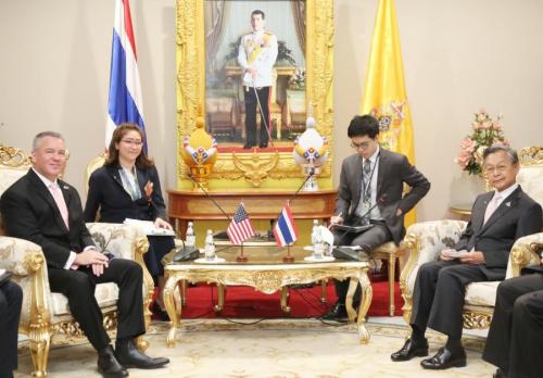 태국 국회의장은 신임 주태 미국 대사의 예방을 접견하였다.